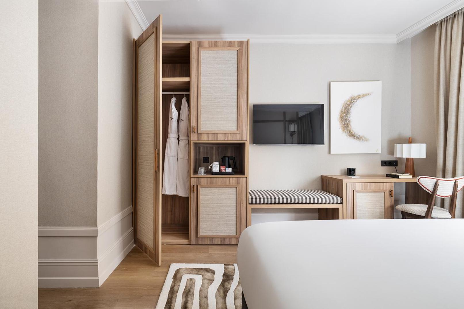 Double or Twin Room Terrace